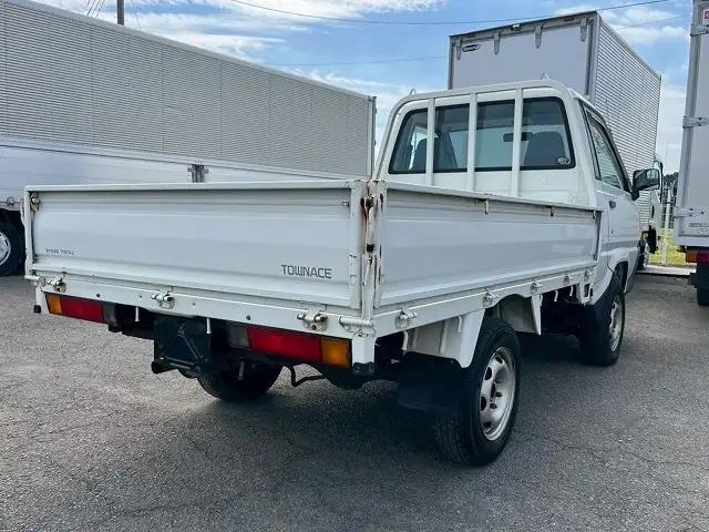 トヨタ タウンエース 小型 平ボディ GK-KM80 H15の中古トラック画像4