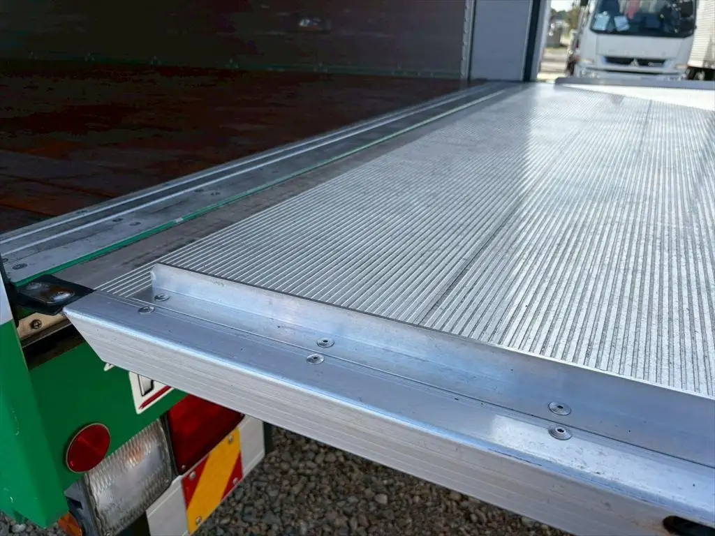 日野 レンジャー 中型/増トン ウイング パワーゲート エアサスの中古トラック画像12