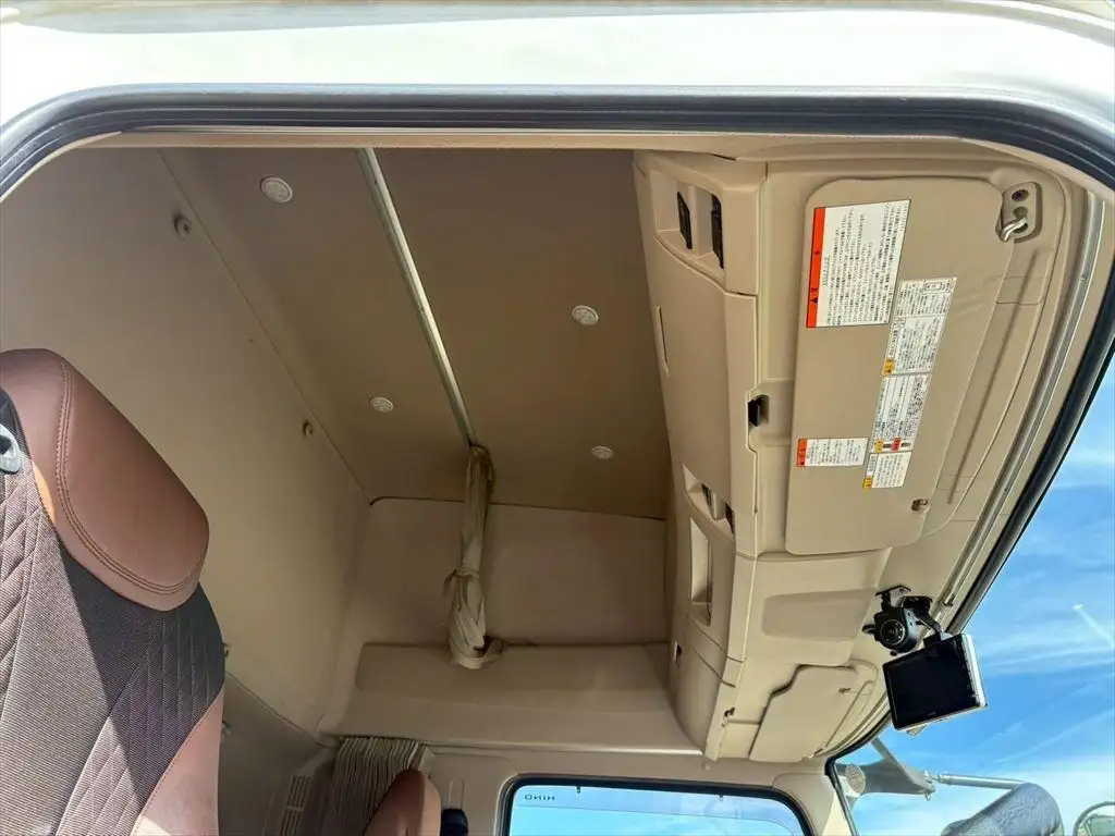 日野 レンジャー 中型/増トン ウイング パワーゲート エアサスの中古トラック画像14