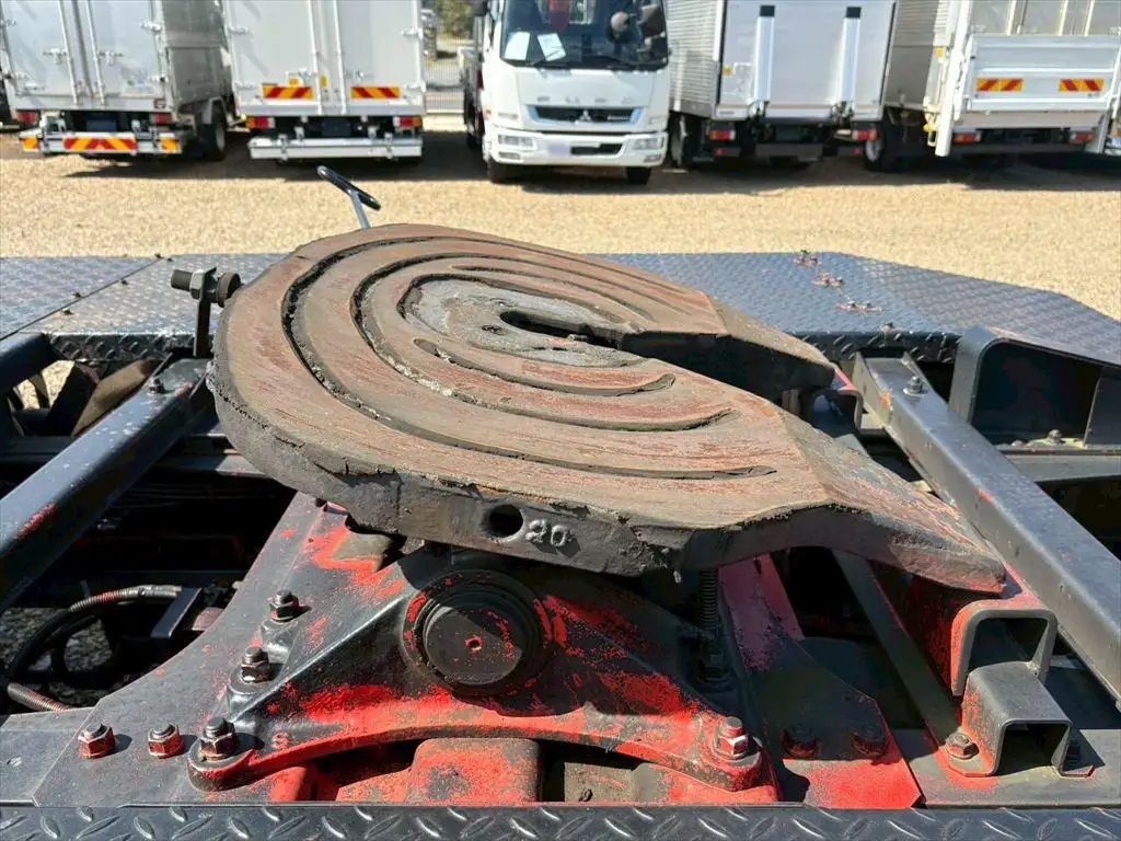 いすゞ ギガ 大型 トラクター ハイルーフ 2デフの中古トラック画像11