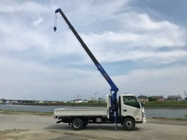 日野 デュトロ 小型 クレーン付 4段 ラジコンの中古トラック画像3