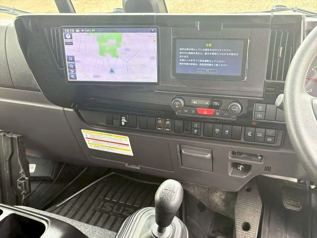 いすゞ フォワード 中型/増トン ウイング エアサス ベッドの中古トラック画像14