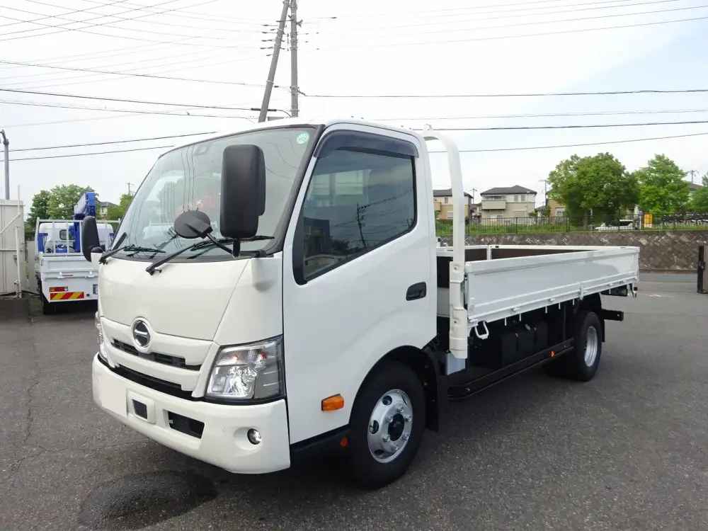 日野 デュトロ 小型 平ボディ 2KG-XZU710M R6 の中古トラック【車両No.198251】