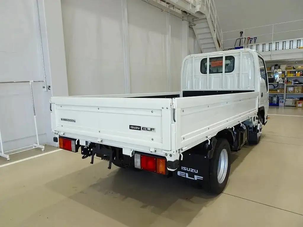 いすゞ エルフ 小型 平ボディ 床鉄板 TPG-NJR85Aの中古トラック画像2