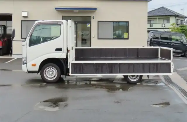 日野 デュトロ 小型 平ボディ 2DG-GDY231M R4の中古トラック画像6