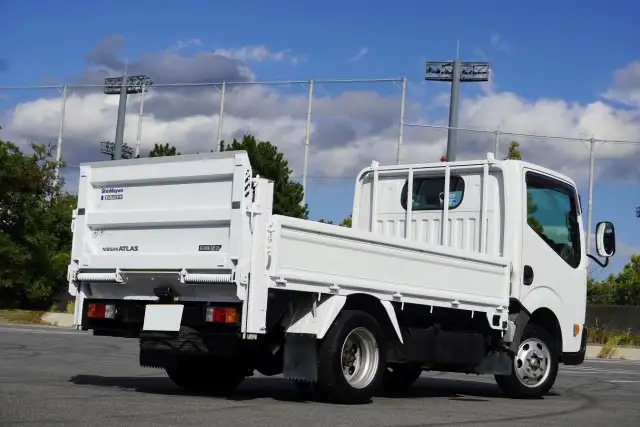 日産 アトラス 小型 平ボディ パワーゲート 床鉄板の中古トラック画像4