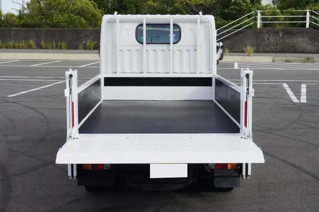 日産 アトラス 小型 平ボディ パワーゲート 床鉄板の中古トラック画像8