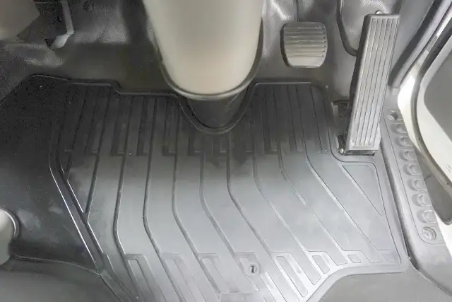 日産 アトラス 小型 平ボディ パワーゲート 床鉄板の中古トラック画像14