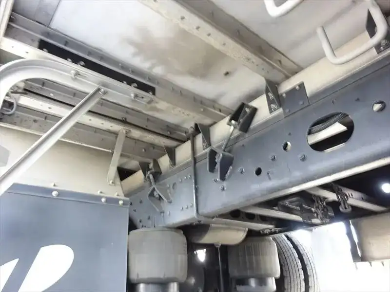 三菱 ファイター 中型/増トン ウイング エアサス ベッドの中古トラック画像18