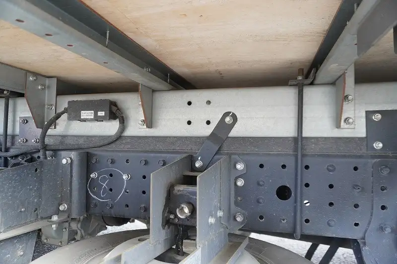 三菱 キャンター 小型 アルミバン パワーゲート サイドドアの中古トラック画像18