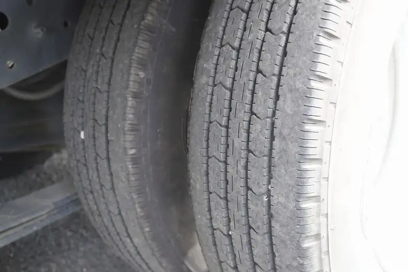 三菱 キャンター 小型 アルミバン パワーゲート サイドドアの中古トラック画像20