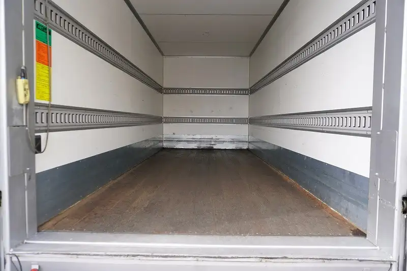 いすゞ エルフ 小型 アルミバン パワーゲート TRG-NLR85ANの中古トラック画像4