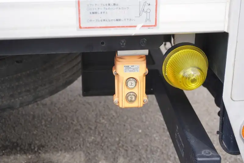 いすゞ エルフ 小型 アルミバン パワーゲート TRG-NLR85ANの中古トラック画像9