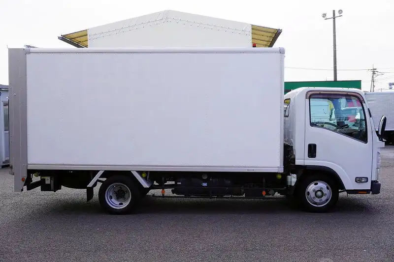 いすゞ エルフ 小型 アルミバン パワーゲート TRG-NLR85ANの中古トラック画像2