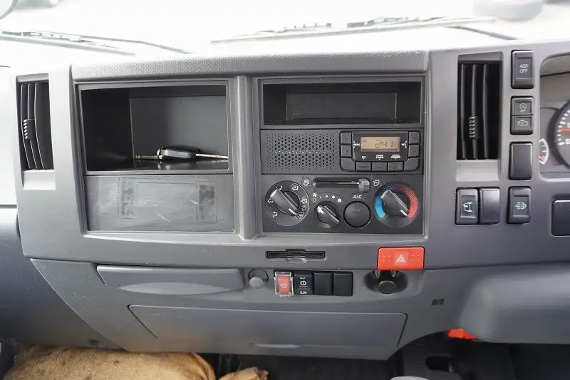 いすゞ エルフ 小型 アルミバン パワーゲート TRG-NLR85ANの中古トラック画像13