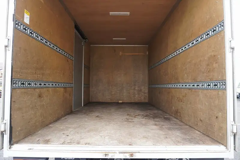 三菱 キャンター 小型 アルミバン サイドドア 2PG-FEB80の中古トラック画像4