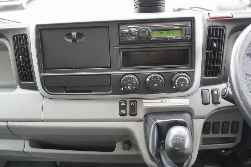 三菱 キャンター 小型 アルミバン サイドドア 2PG-FEB80の中古トラック画像13