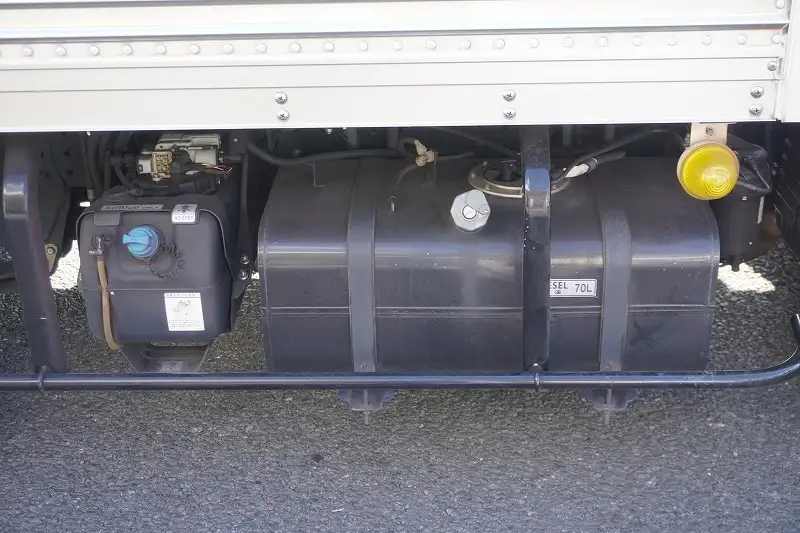 三菱 キャンター 小型 アルミバン サイドドア 3枚観音の中古トラック画像16