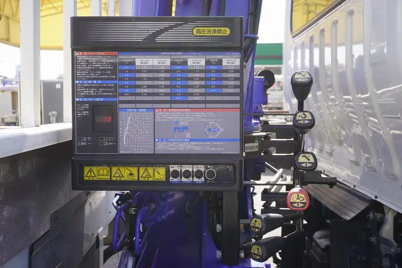 トヨタ ダイナ 小型 クレーン付 4段 ラジコンの中古トラック画像6