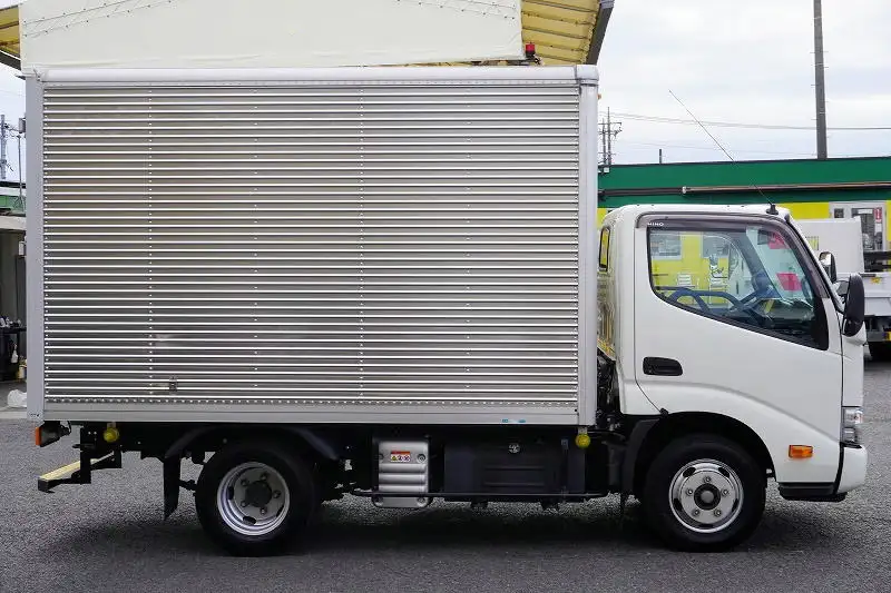 日野 デュトロ 小型 アルミバン 2RG-XZC605M R2の中古トラック画像2