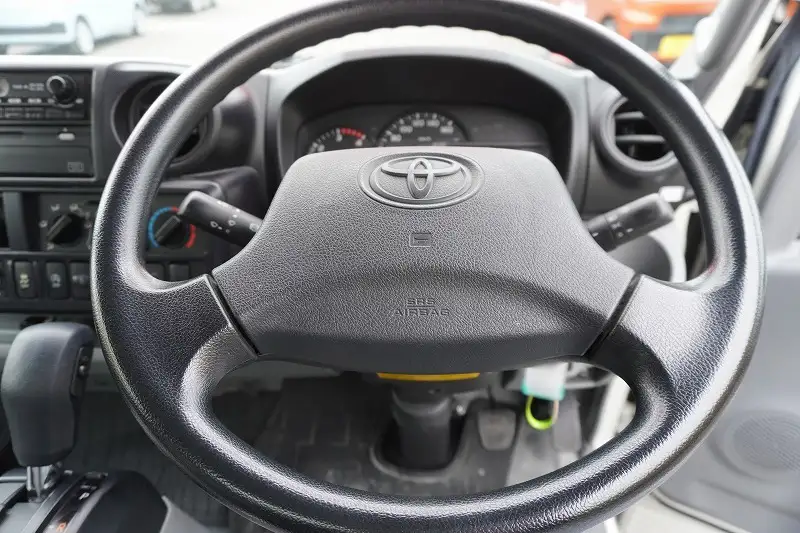 トヨタ ダイナ 小型 アルミバン サイドドア TKG-XZU605の中古トラック画像12