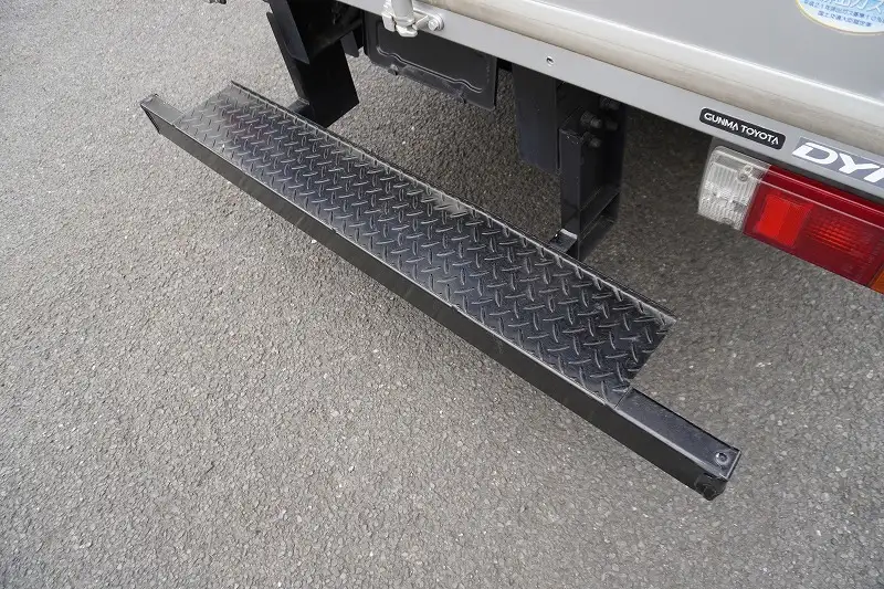 トヨタ ダイナ 小型 アルミバン サイドドア TKG-XZU605の中古トラック画像7