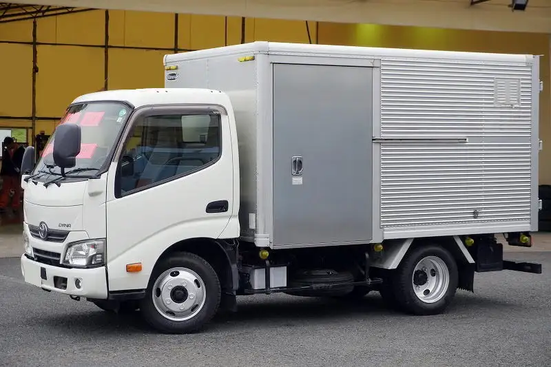 トヨタ ダイナ 小型 アルミバン サイドドア TKG-XZU605 の中古トラック【車両No.198300】