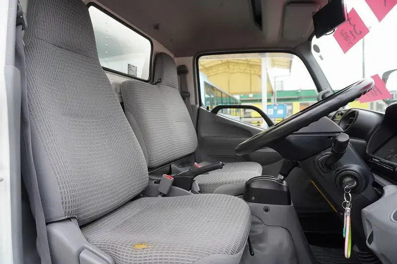 トヨタ ダイナ 小型 アルミバン サイドドア TKG-XZU605の中古トラック画像11