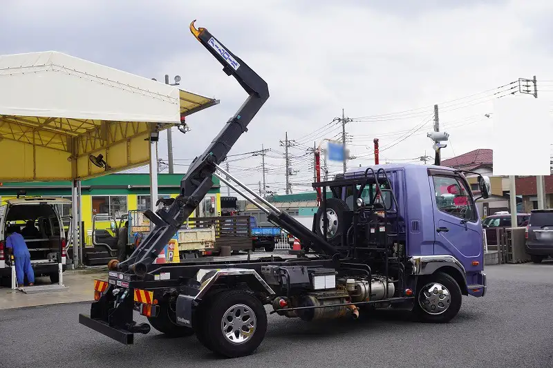 三菱 ファイター 中型/増トン アームロール ツインホイスト 2KG-FK71Fの中古トラック画像4