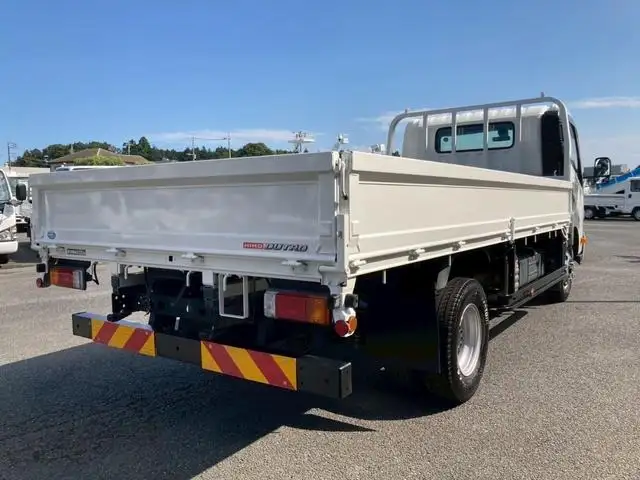 日野 デュトロ 小型 平ボディ  R4の中古トラック画像3