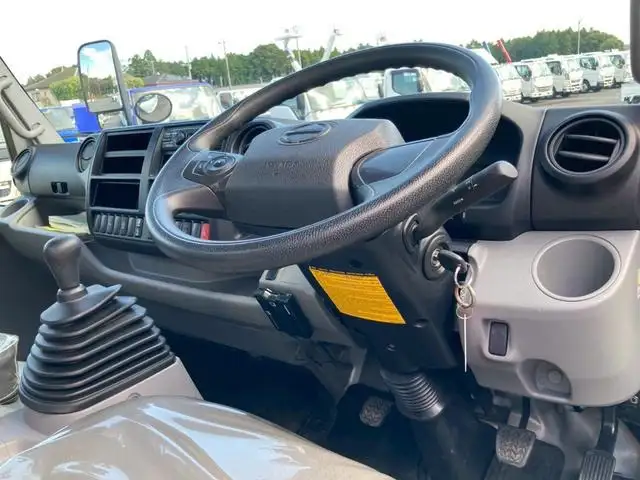 日野 デュトロ 小型 平ボディ  R4の中古トラック画像11