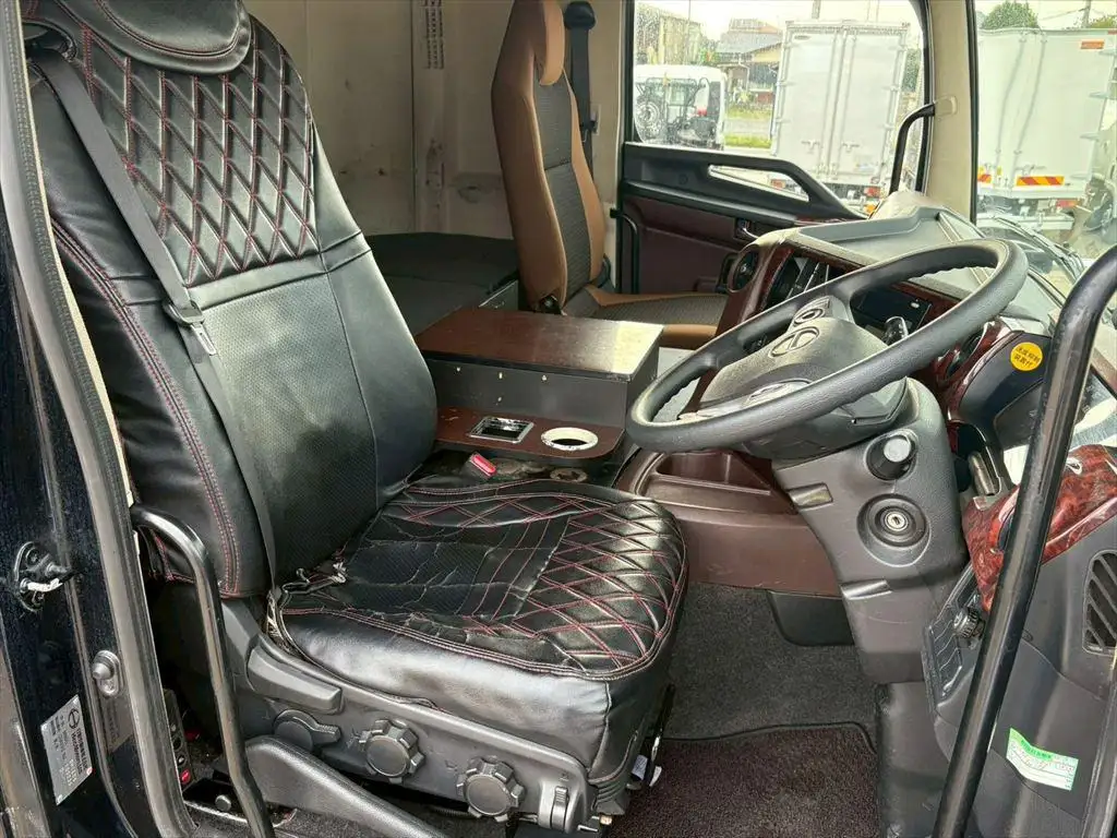 日野 プロフィア 大型 トラクター ハイルーフ 1デフの中古トラック画像12