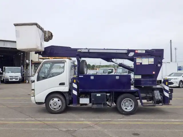 日野 デュトロ 小型 高所・建柱車 高所作業車 PB-XZU301Eの中古トラック画像4