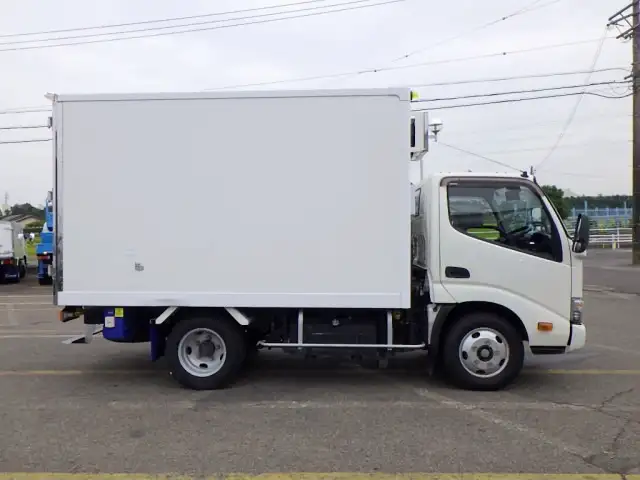 トヨタ ダイナ 小型 冷凍冷蔵 低温 スタンバイの中古トラック画像2