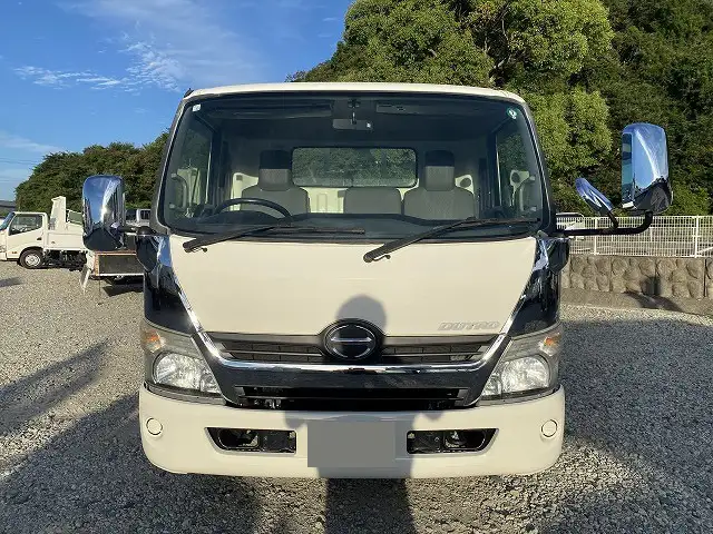 日野 デュトロ 小型 平ボディ パワーゲート SKG-XZU710Mの中古トラック画像2