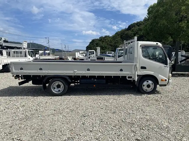 日野 デュトロ 小型 平ボディ SKG-XZU650M H24の中古トラック画像3