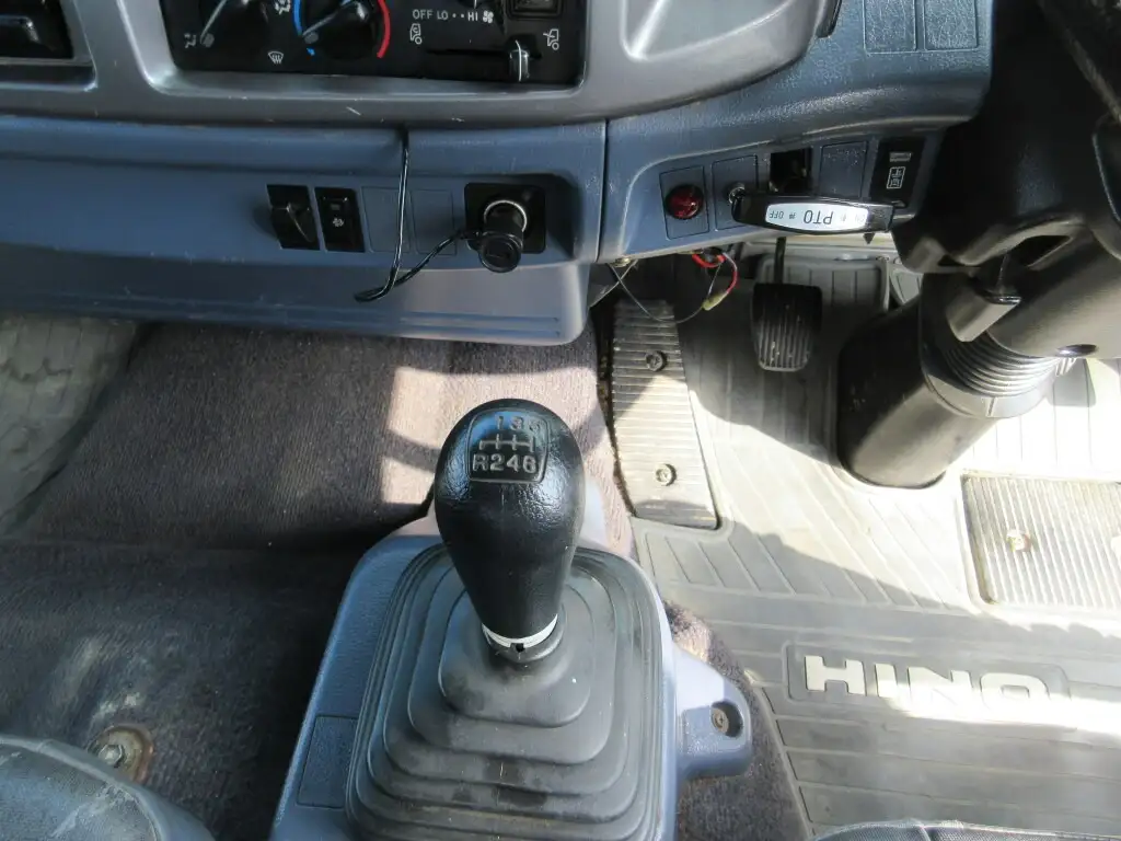 日野 レンジャー 中型/増トン クレーン付 4段 ラジコンの中古トラック画像14