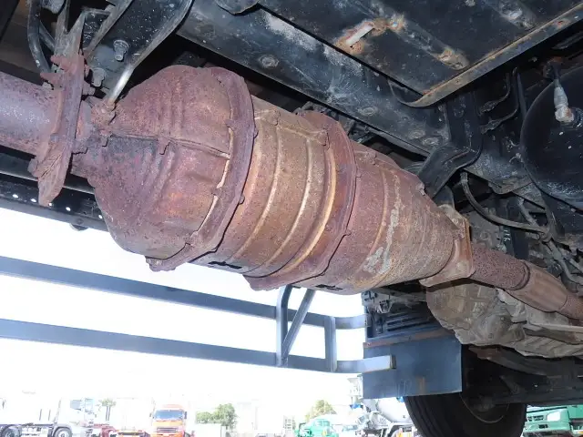 いすゞ フォワード 中型/増トン 平ボディ 床鉄板 エアサスの中古トラック画像18