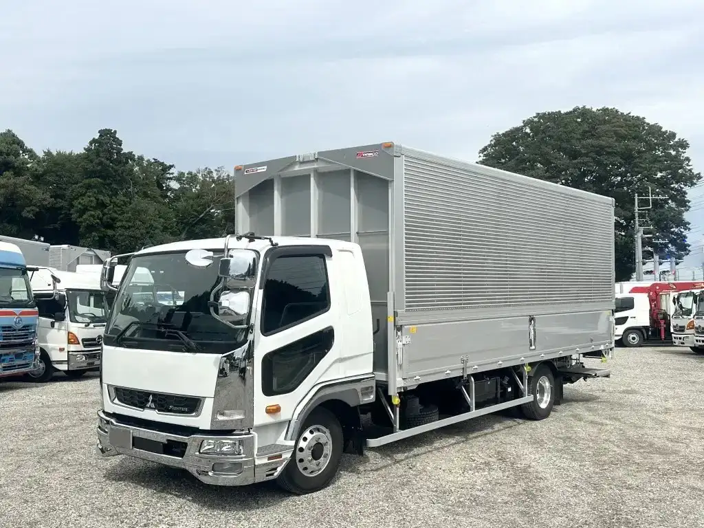 三菱 ファイター 中型/増トン ウイング パワーゲート ベッド の中古トラック【車両No.198469】