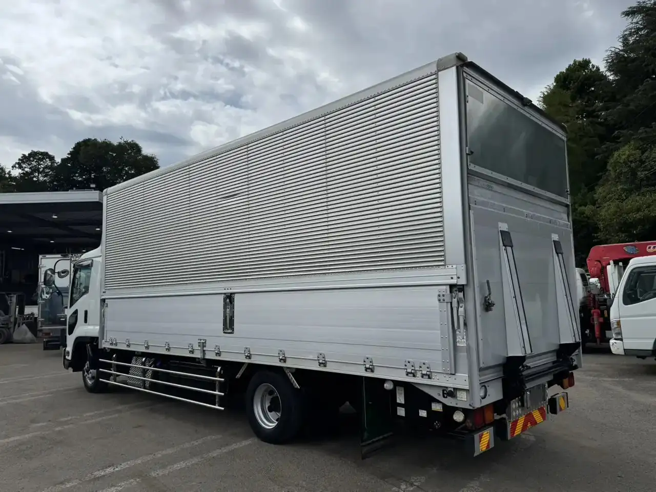 日産UD コンドル 中型/増トン ウイング パワーゲート エアサスの中古トラック画像4