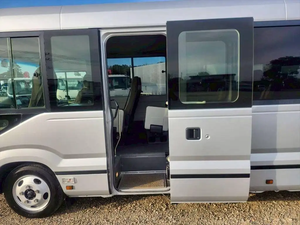 トヨタ コースター 小型 バス マイクロバス SKG-XZB70の中古トラック画像5