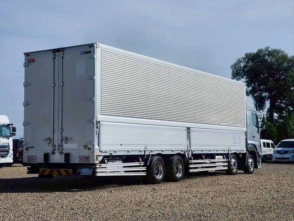 日野 プロフィア 大型 ウイング ハイルーフ 床鉄板の中古トラック画像3