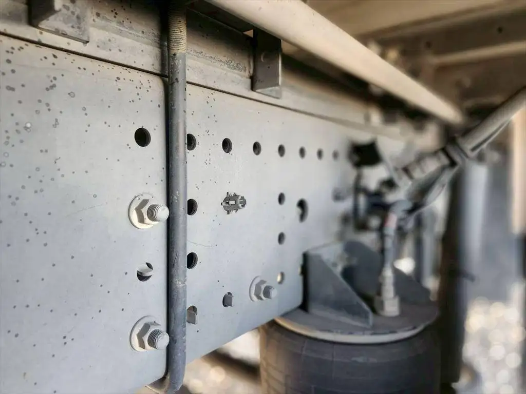 日野 プロフィア 大型 ウイング ハイルーフ 床鉄板の中古トラック画像18