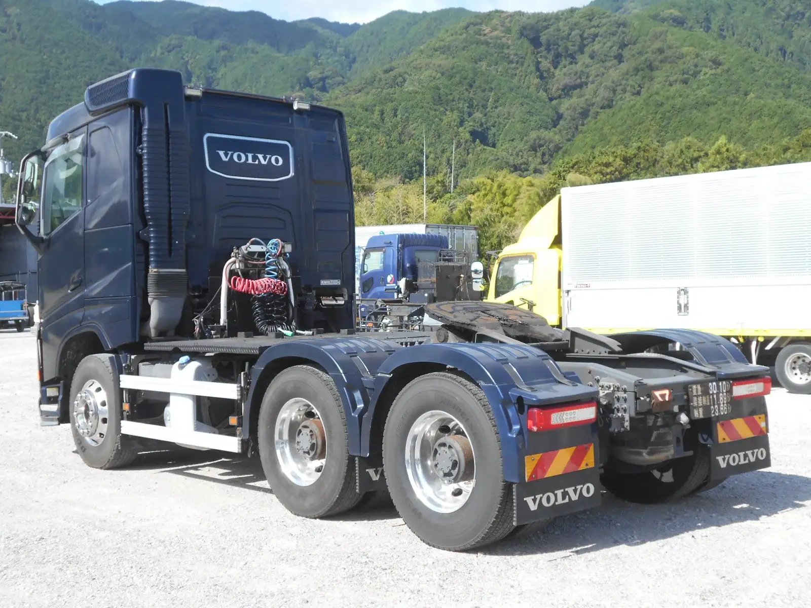 ボルボ トラック 大型 トラクター ハイルーフ 2デフの中古トラック画像6