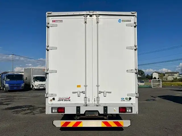 日野 レンジャー 中型/増トン ウイング エアサス ベッドの中古トラック画像6