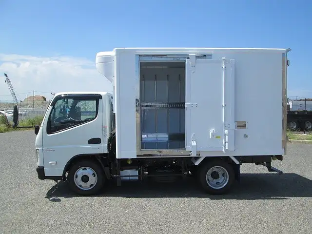 三菱 キャンター 小型 冷凍冷蔵 低温 床ステンの中古トラック画像3
