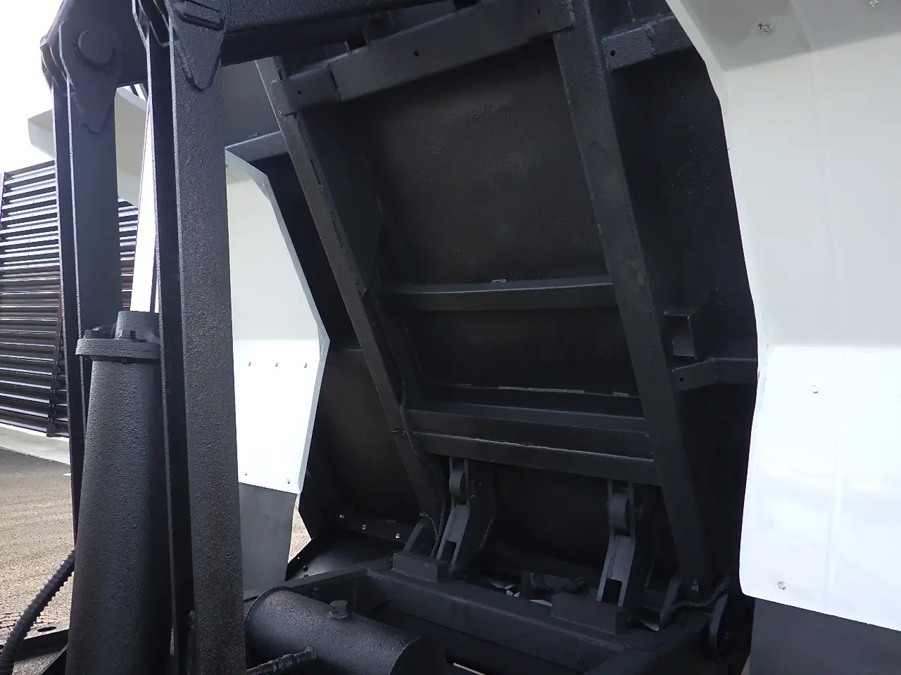 いすゞ フォワード 中型/増トン ダンプ Lゲート コボレーンの中古トラック画像14