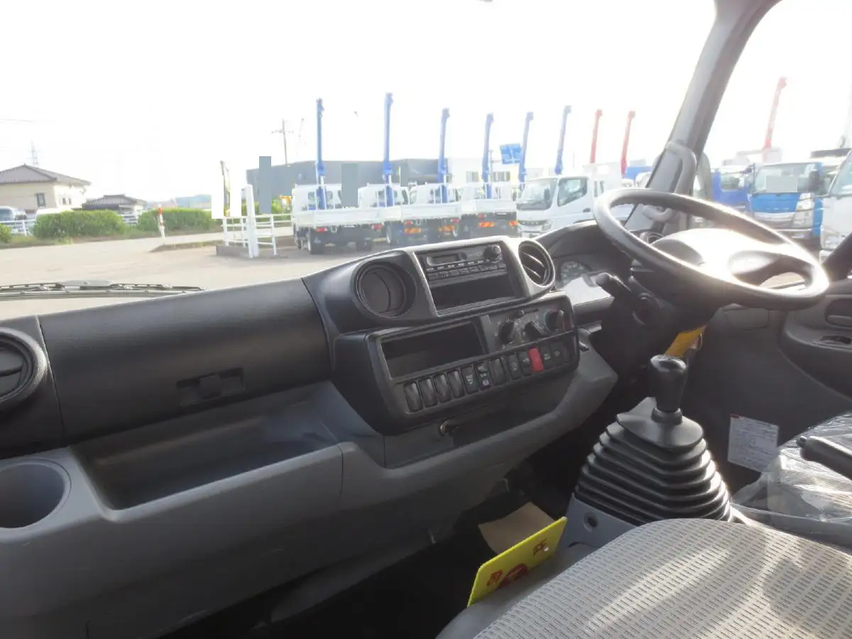 日野 デュトロ 小型 アルミバン TKG-XZU605M H27の中古トラック画像18