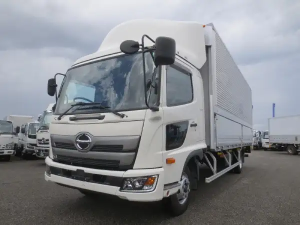 日野 レンジャー 中型/増トン ウイング パワーゲート ベッドの中古トラック画像2