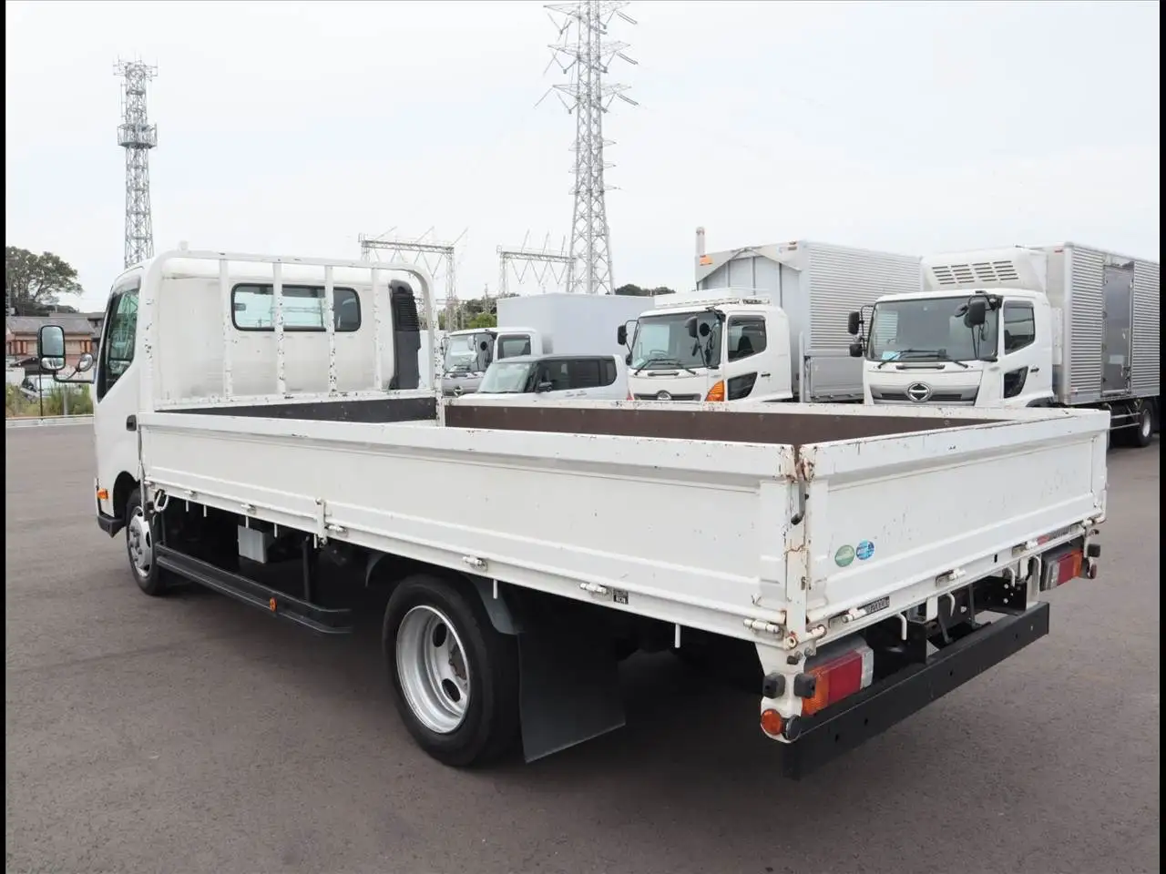日野 デュトロ 小型 平ボディ 2RG-XZU710M R2の中古トラック画像5